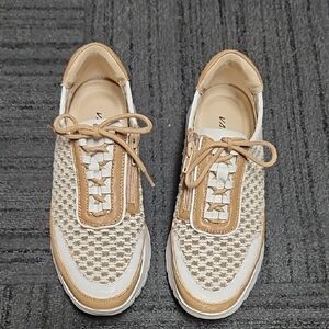 Vaneli Sport Qubi Woven Sneakers Size 8